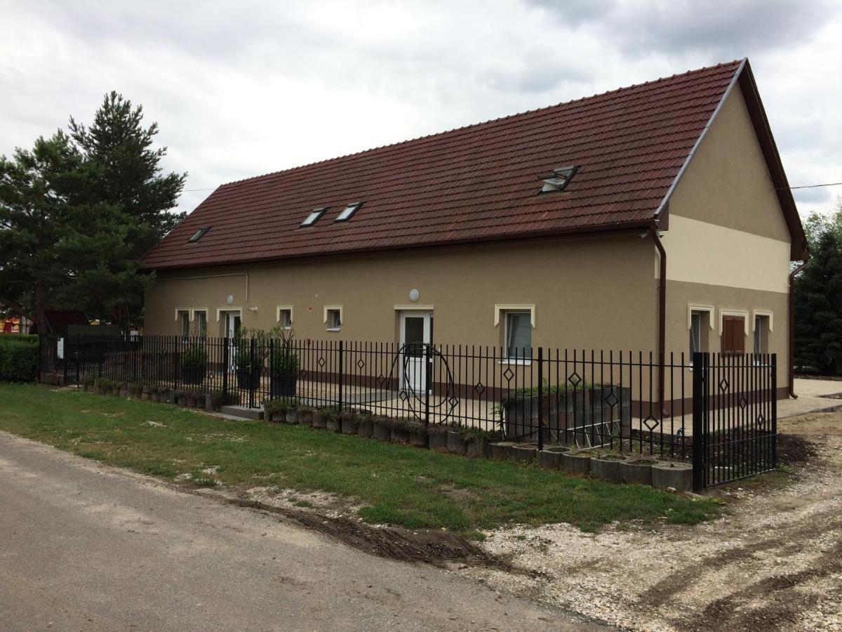 Harmonia Panzio Lägenhet Bogács Exteriör bild